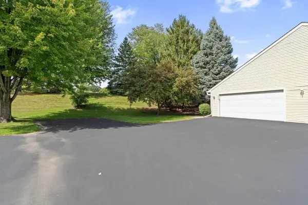 6939 Inverness CT #43, Inver Grove Heights, MN 55077