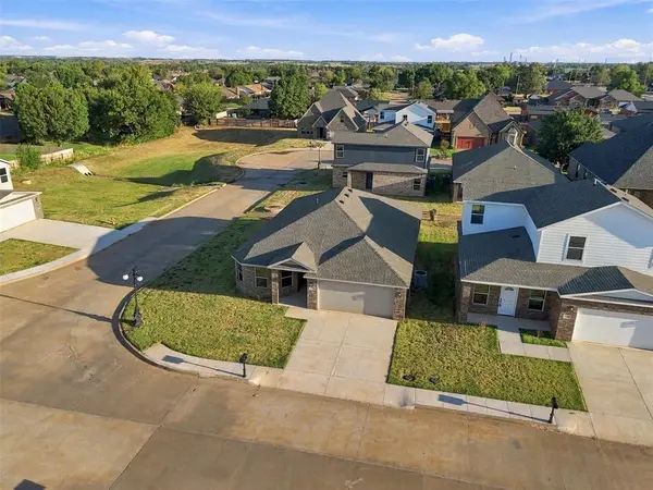 807 Chateau CT, Kingfisher, OK 73750
