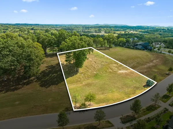 7289 Harlow Dr, College Grove, TN 37046