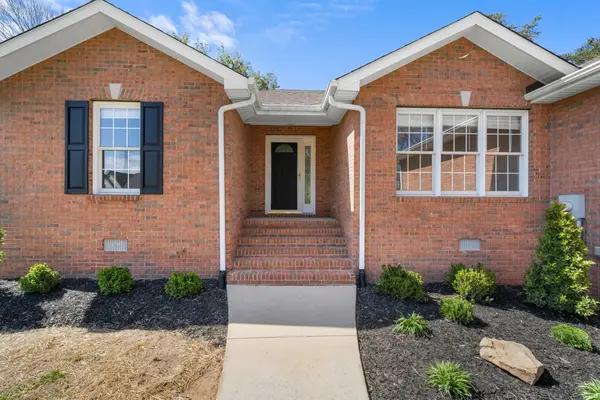 74 Maple Dr, Winchester, TN 37398
