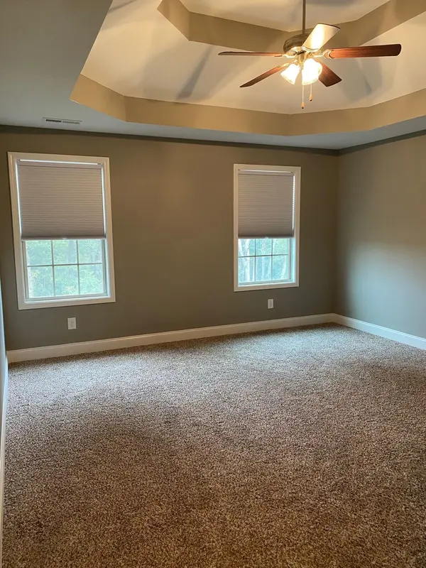 1847 Rains Rd, Clarksville, TN 37042