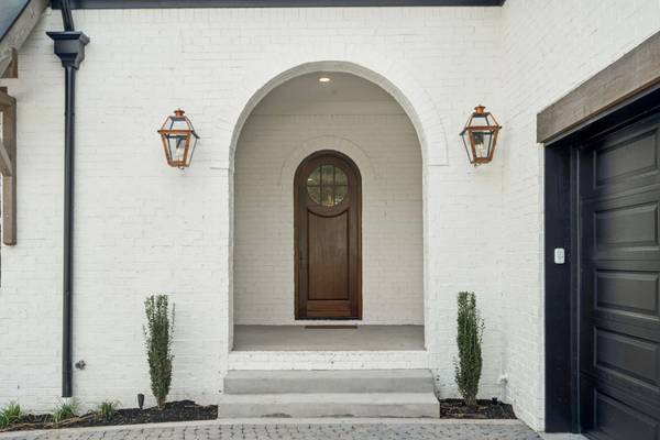 5448A Franklin Pike Cir, Brentwood, TN 37027