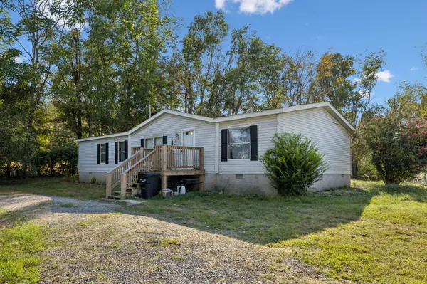 142 Dan Bean Rd, Red Boiling Springs, TN 37150