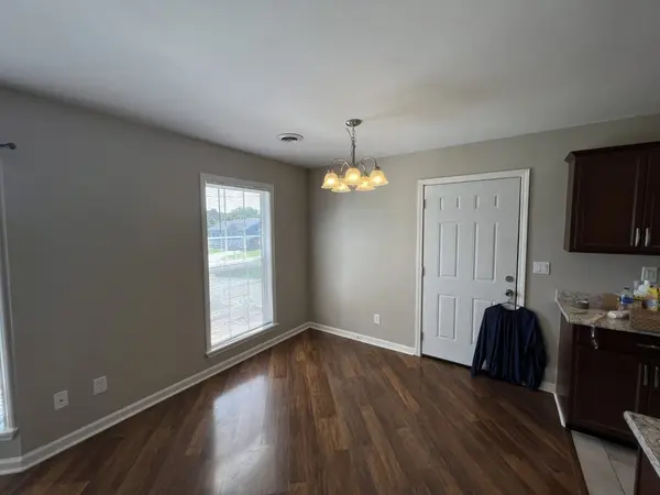959 Van Buren Ave, Oak Grove, KY 42262