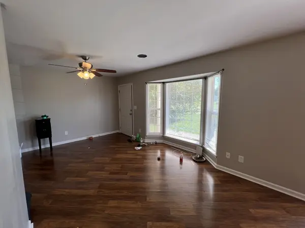 959 Van Buren Ave, Oak Grove, KY 42262