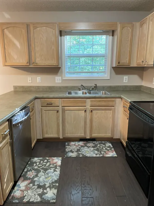 1517 Cedar Springs Cir, Clarksville, TN 37042
