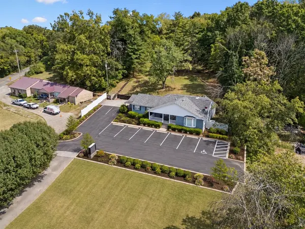 1332 S Dickerson Rd, Goodlettsville, TN 37072