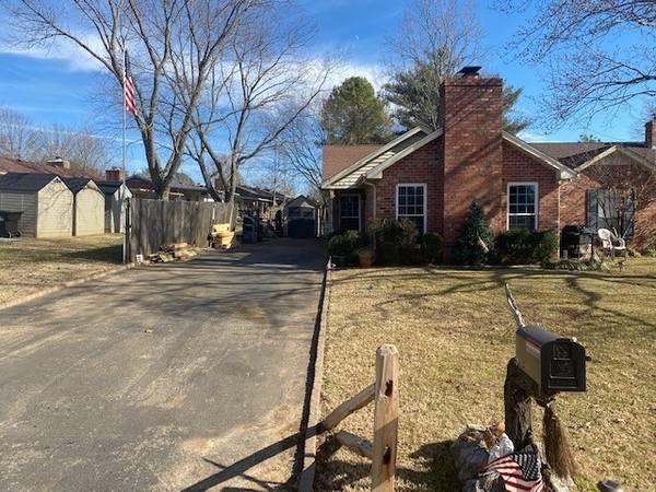 522 Westgate Blvd, Murfreesboro, TN 37128