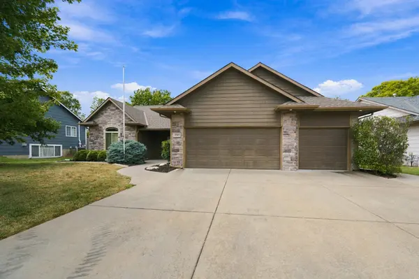1209 S Arbor Meadows St, Derby, KS 67037