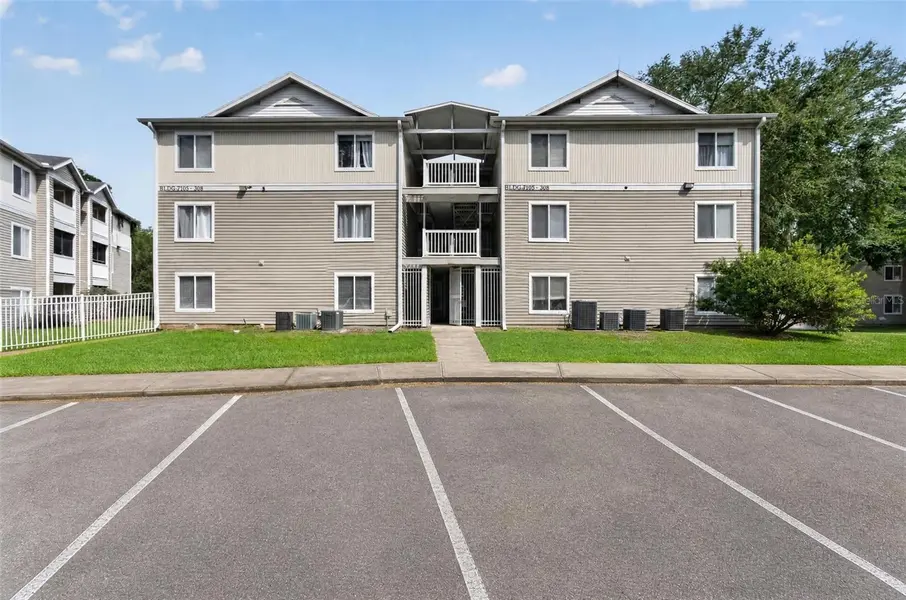 4000 SW 23RD ST #2-105, Gainesville, FL 32608