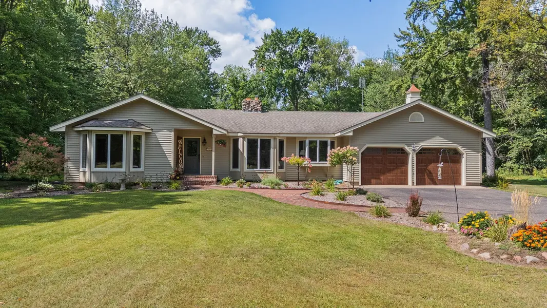 587 245th ST, Osceola, WI 54020