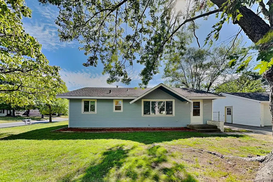11255 Arrowhead ST NW, Coon Rapids, MN 55433