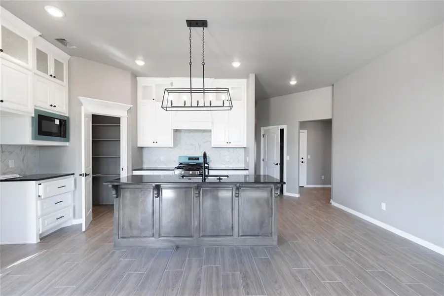 3220 Perch DR, Yukon, OK 73099