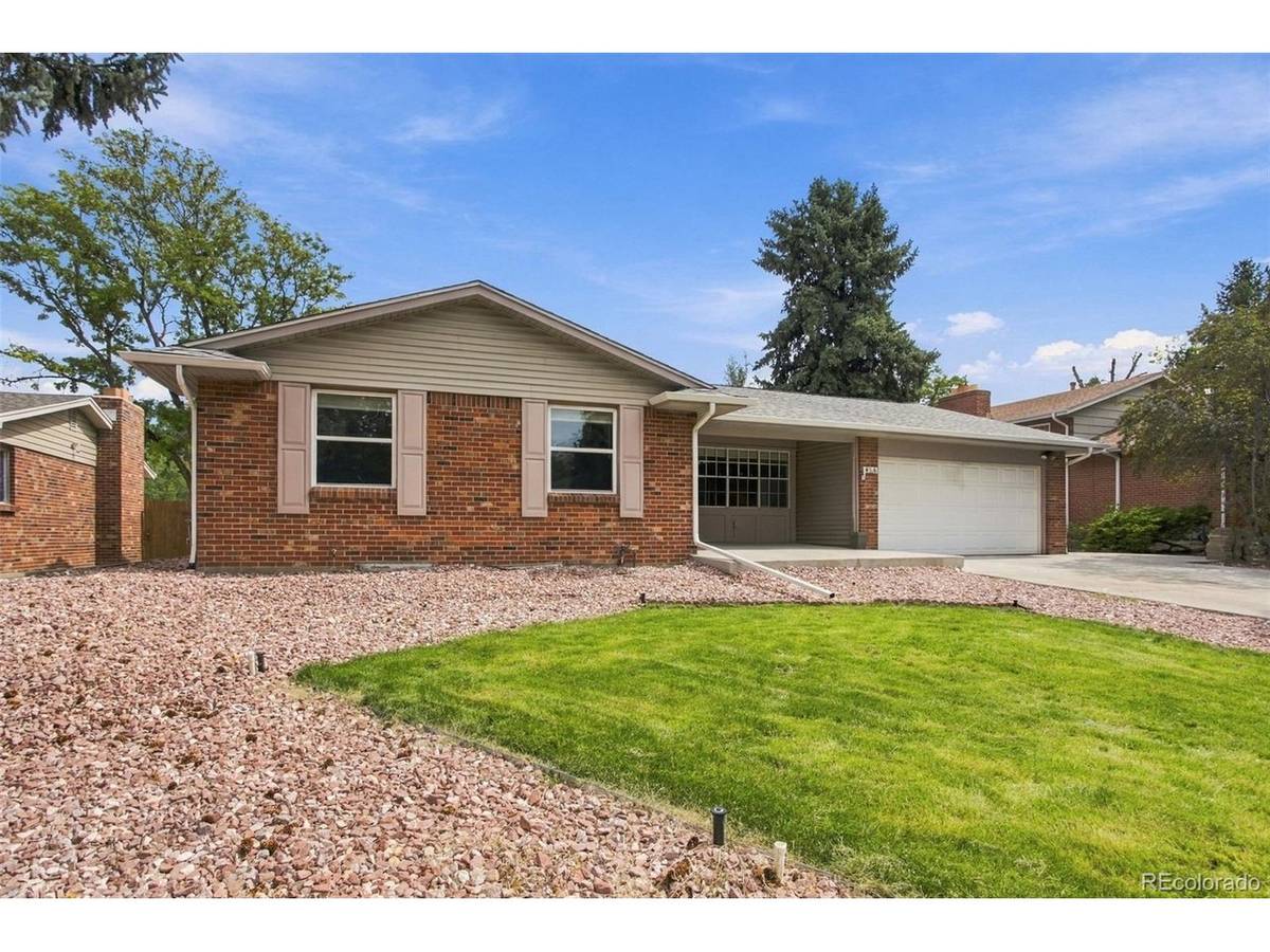 416 S Uvalda, Aurora, CO 80012