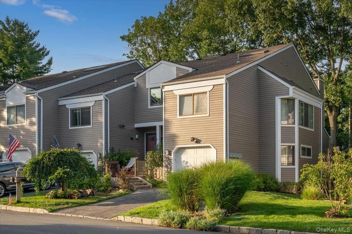 53 Top Of The RDG #A9, Mamaroneck, NY 10543