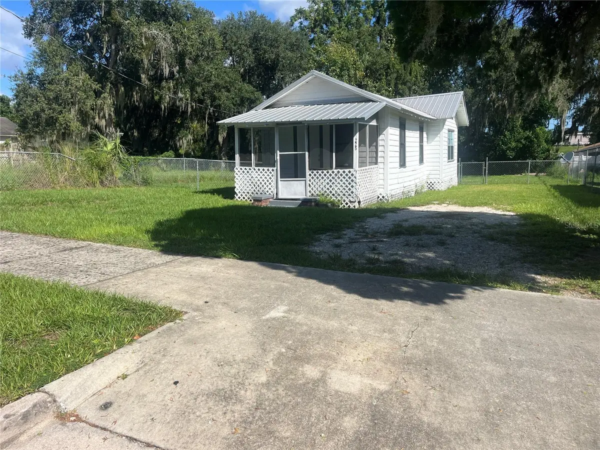 228 W BULLARD AVE, Lake Wales, FL 33853