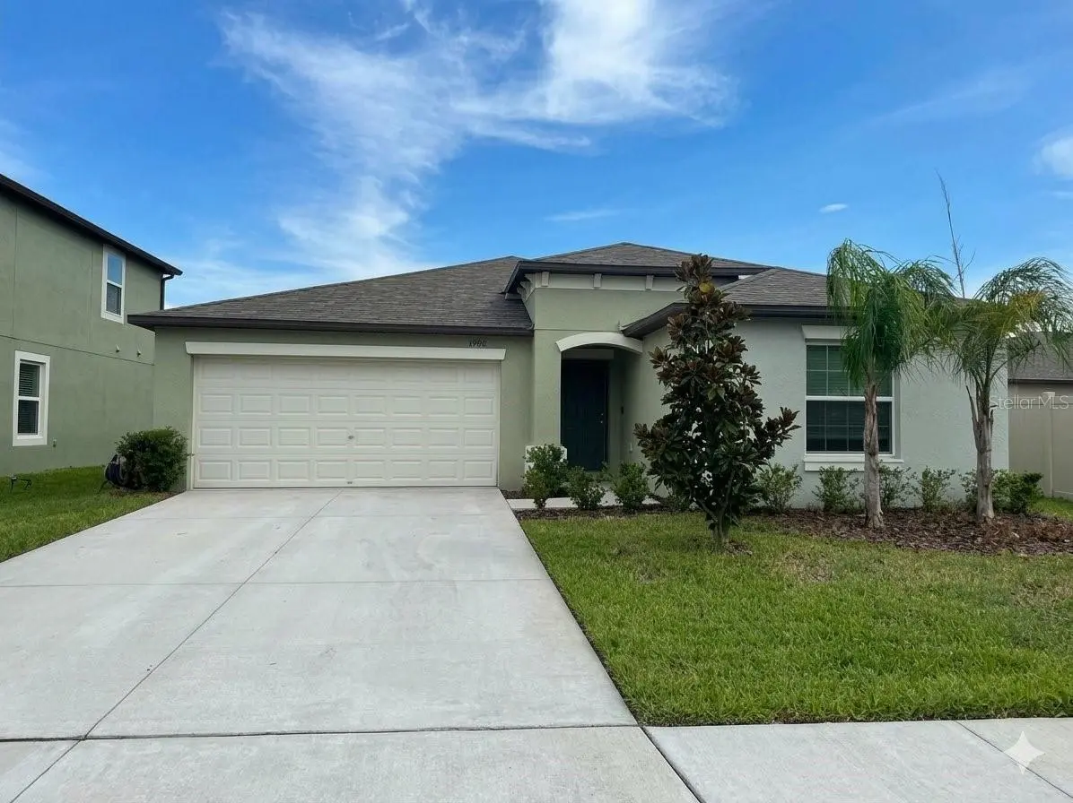 11092 LINDEN DEPOT RD, San Antonio, FL 33576