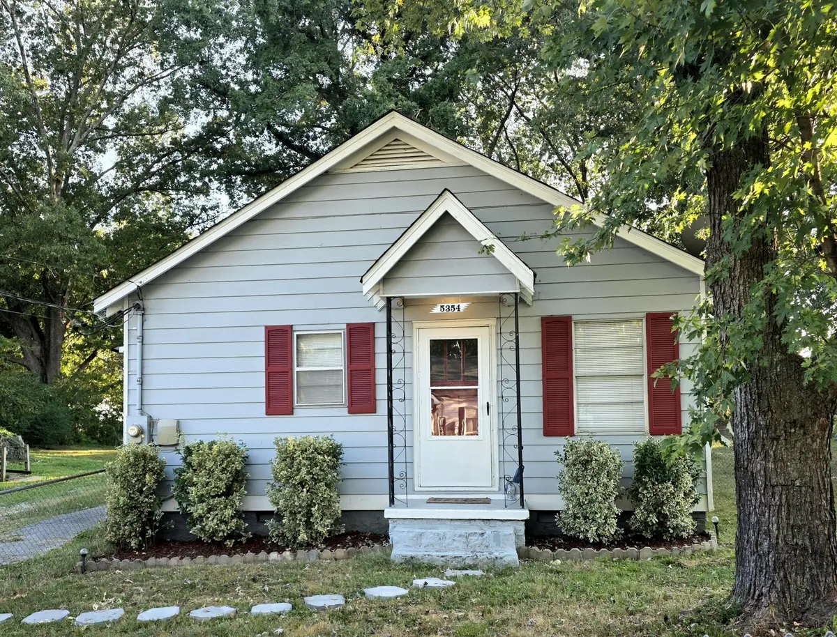 5354 Greenbriar Road, Chattanooga, TN 37412