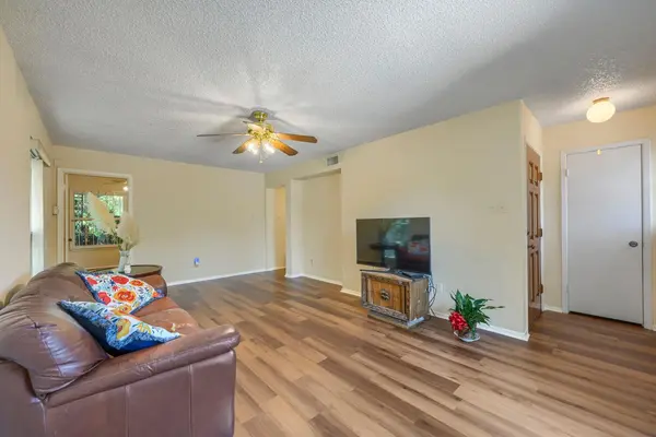 909 E Oltorf ST #201, Austin, TX 78704