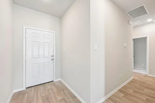358 Golden Paint TRL, Liberty Hill, TX 78642