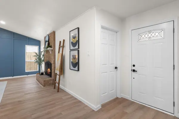 7204 Towering Oaks DR, Austin, TX 78745