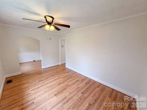 1521 Herrin AVE, Charlotte, NC 28205
