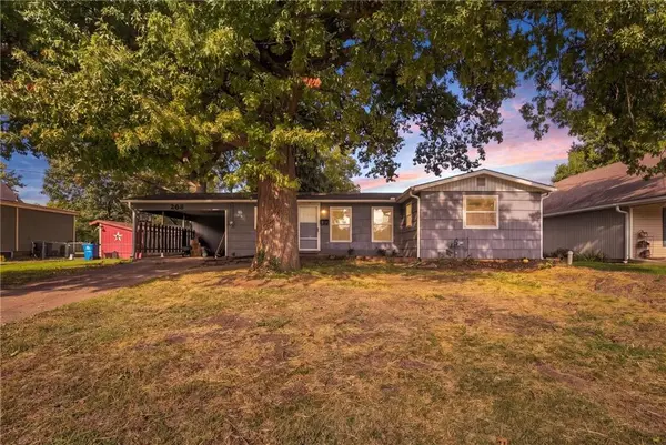203 N Connor ST, Odessa, MO 64076
