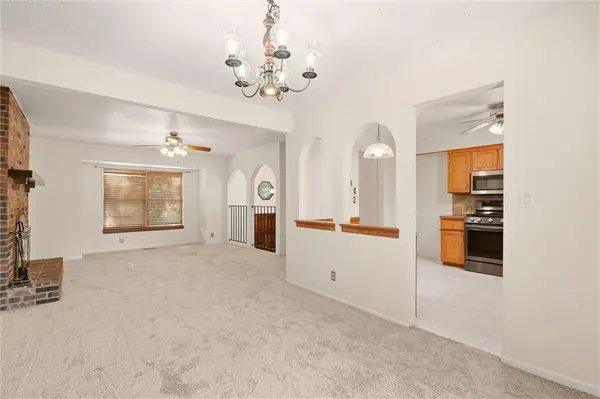 16612 W 125th ST, Olathe, KS 66062