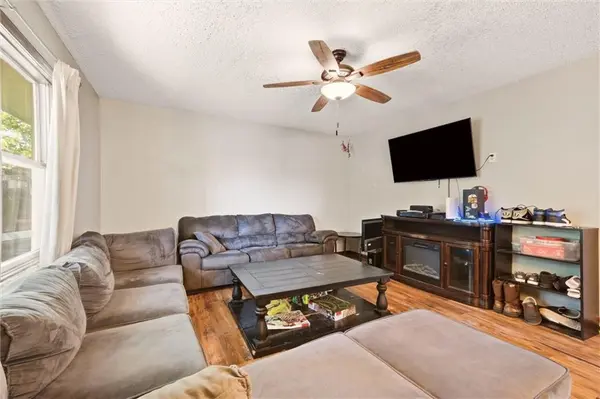 153 Cardinal CIR, Lawson, MO 64062