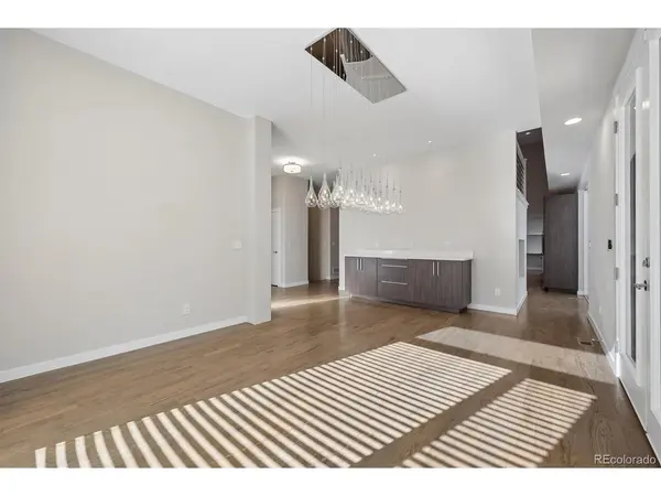 3215 S Dahlia, Denver, CO 80222