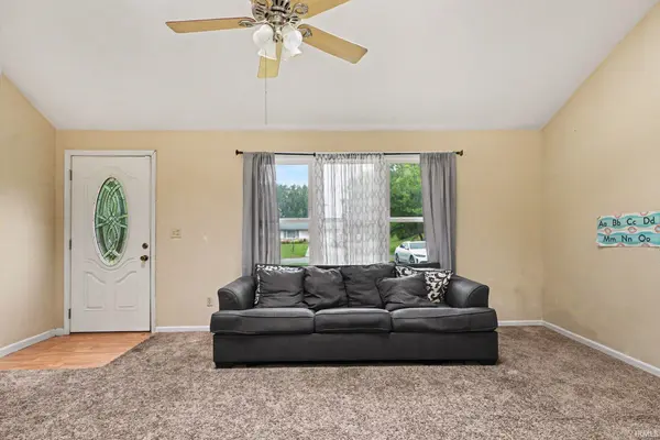 24320 Lynn DR, Elkhart, IN 46517