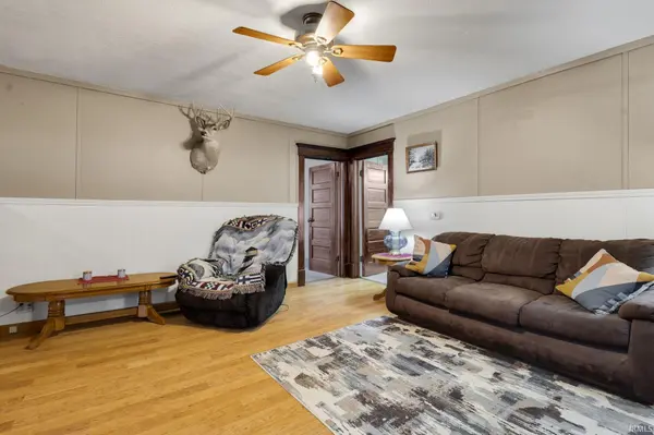 222 N Maple ST, Argos, IN 46501-1115