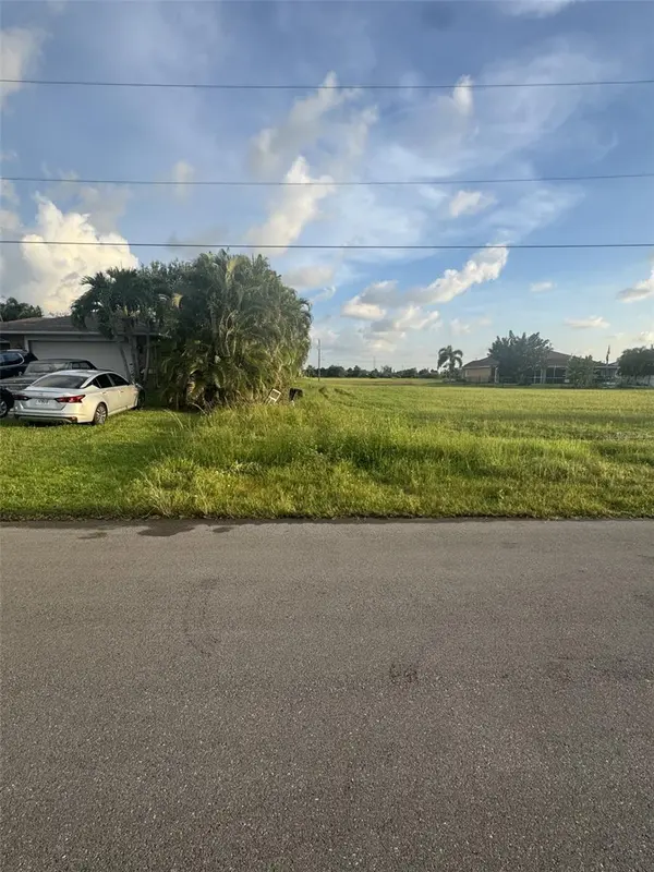 2724 NW 11TH ST, Cape Coral, FL 33993