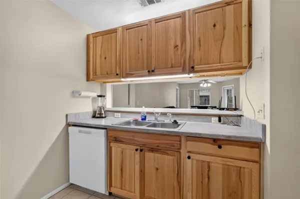 4000 SW 23RD ST #2-105, Gainesville, FL 32608