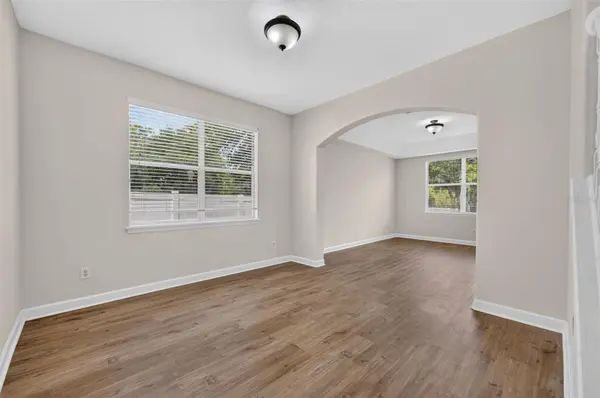 166 W 11TH ST, Chuluota, FL 32766
