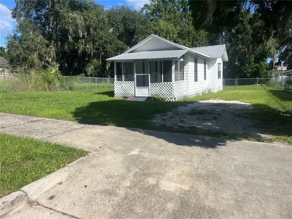 228 W BULLARD AVE, Lake Wales, FL 33853
