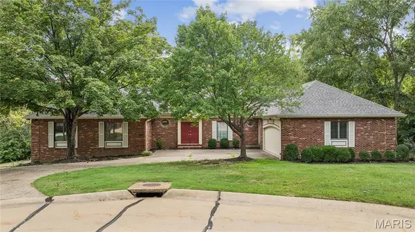 13260 Tall Pine CT, Town And Country, MO 63017
