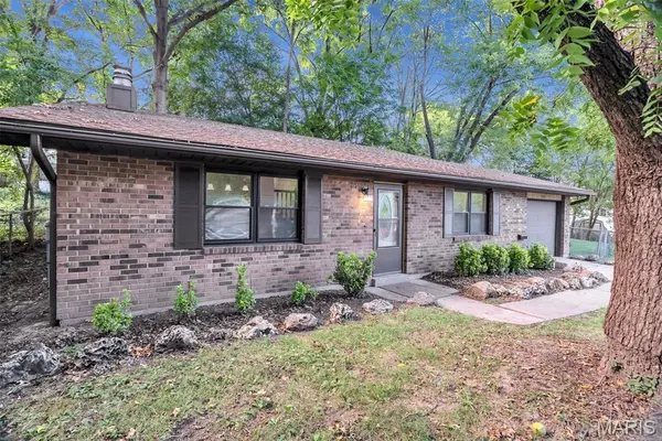 409 E 11th ST E, Washington, MO 63090