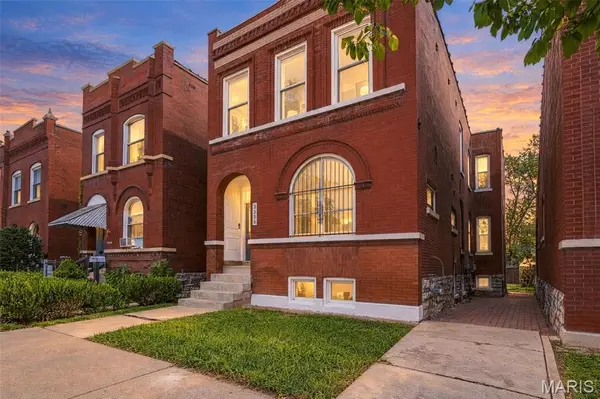 3338 Ohio AVE, St Louis, MO 63118