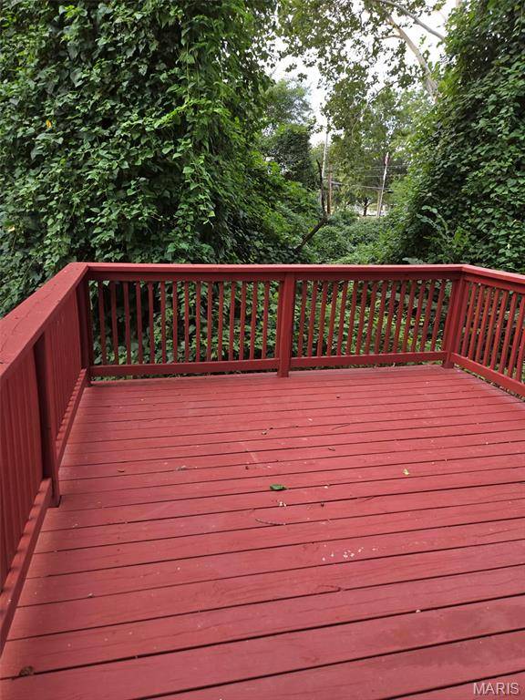 2431 N Henry ST, Alton, IL 62002