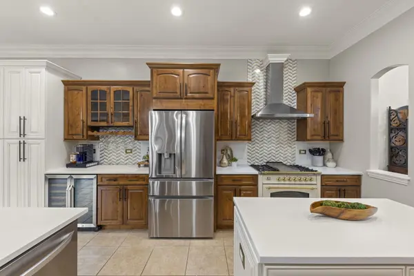 1299 Lance AVE, Elburn, IL 60119