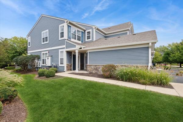 2416 Golf Ridge CIR #2416, Naperville, IL 60563