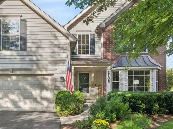 2105 Bent Tree DR, Geneva, IL 60134