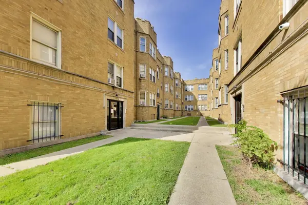 7042 S Michigan AVE, Chicago, IL 60637