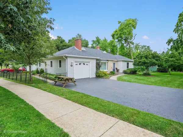 449 Arbor AVE, West Chicago, IL 60185