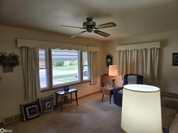 721 S Louisiana AVE, Mason City, IA 50401