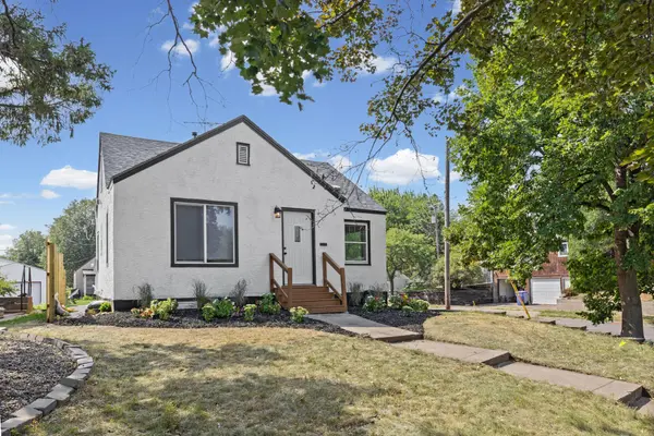 1660 Beech ST, Saint Paul, MN 55106