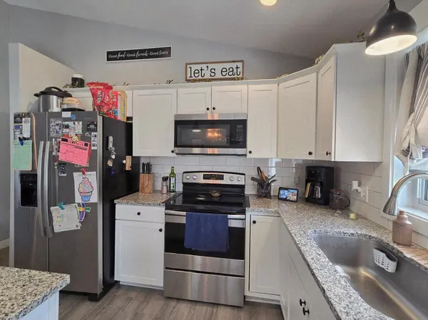 124 Kenna DR, Le Sueur, MN 56058