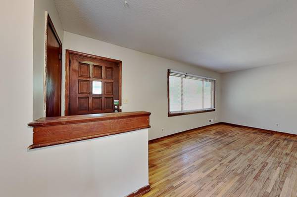 11255 Arrowhead ST NW, Coon Rapids, MN 55433