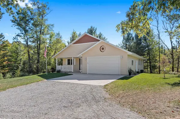 W5873 S OAK PARK CIR, Shawano, WI 54166